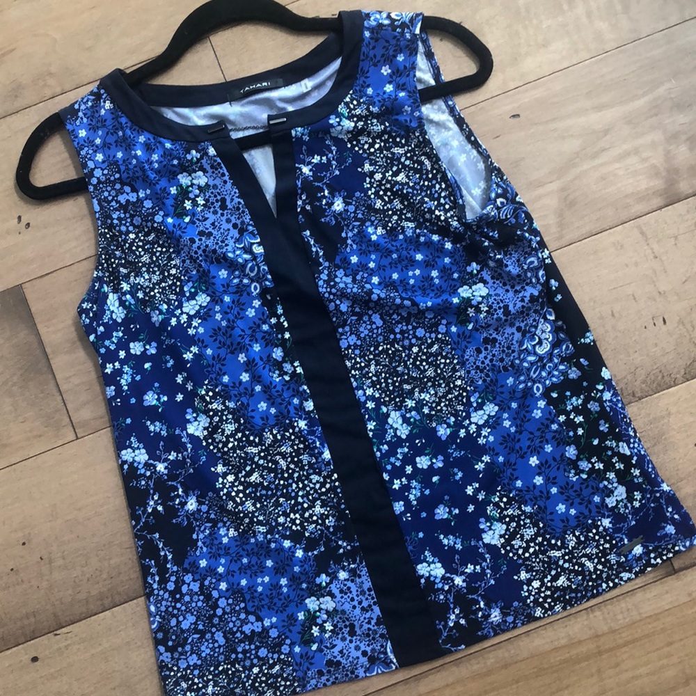 Women’s sleeveless dress top
